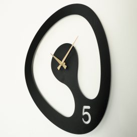 Amorph Metal Wall Clock - APS104 Dekoratív fém falióra 44x45  Fekete-Arany