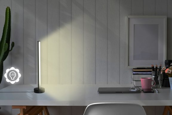 Lumos Mensa - White Enteriőr dizájn Asztali lámpa  fehér 42x42x45 cm